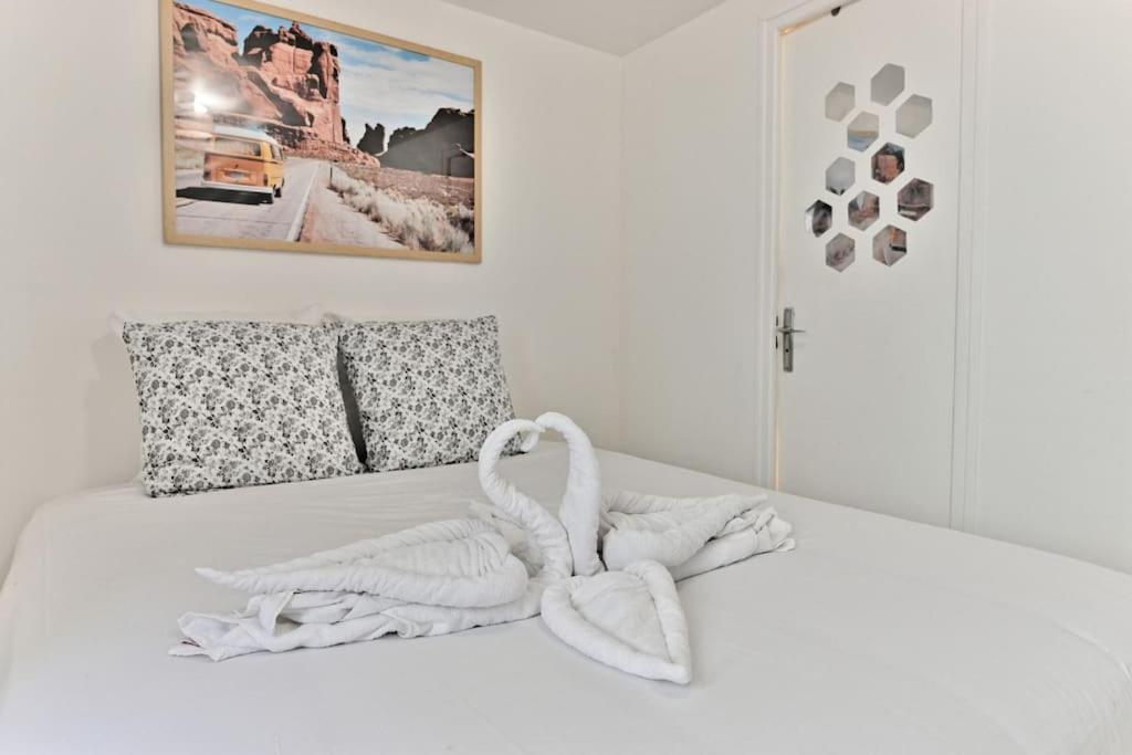 Appartement Proche Canal Saint Martin Paris Dış mekan fotoğraf