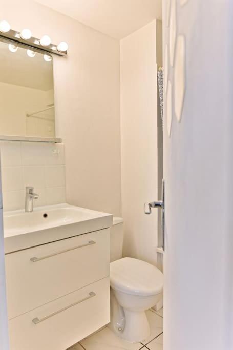 Appartement Proche Canal Saint Martin Paris Dış mekan fotoğraf